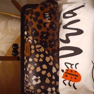NWOT BRIGHTON VERA BRADLEY KISS LOCK PURSE RARE VERA BRADLEY LEATHER